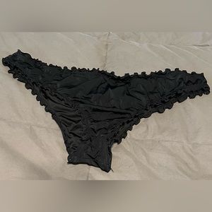 Shade & Shore bikini bottoms. Size XL